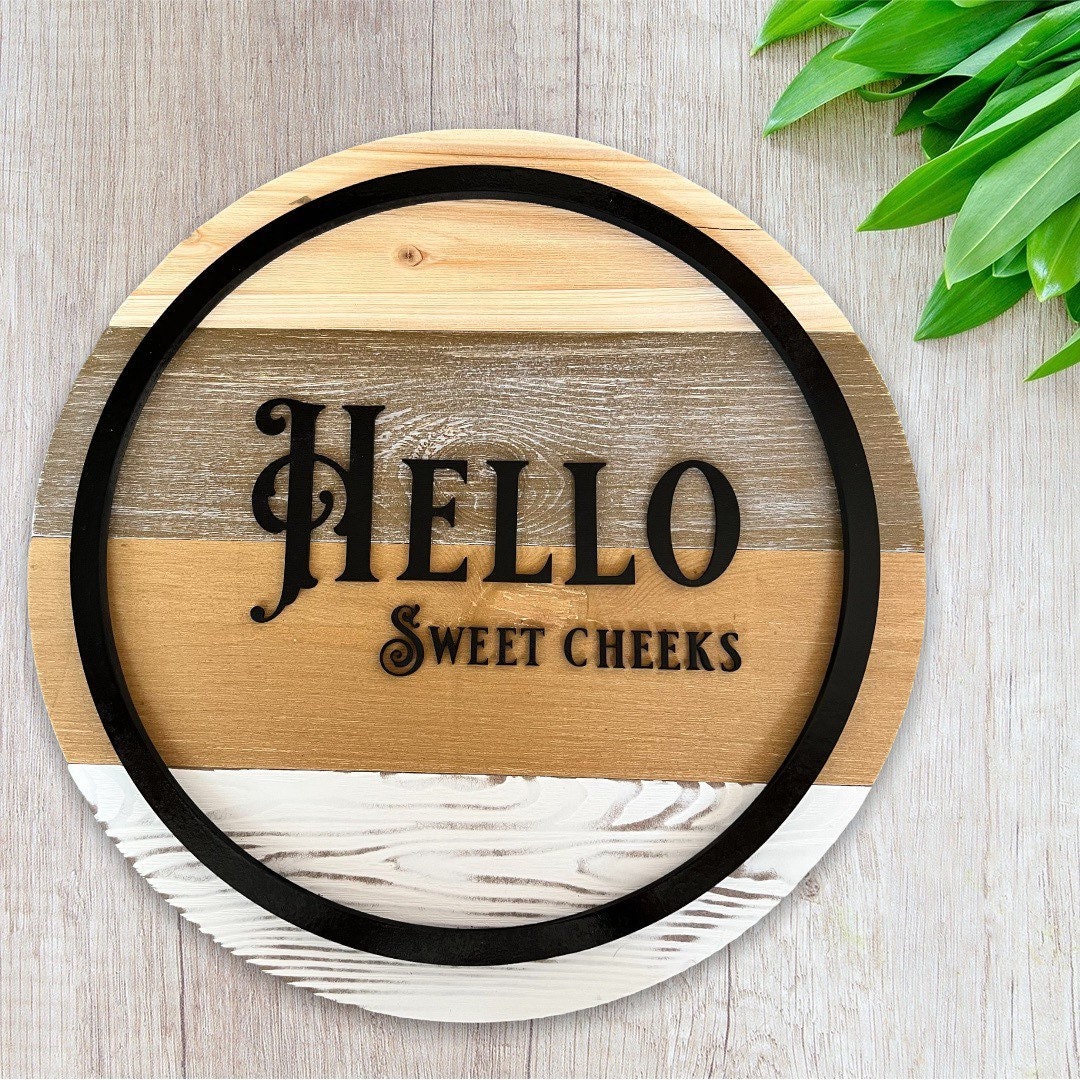 Personalized round wood wall sign, 3D Shiplap Modern Door Hanger with black ring, Minimalist design